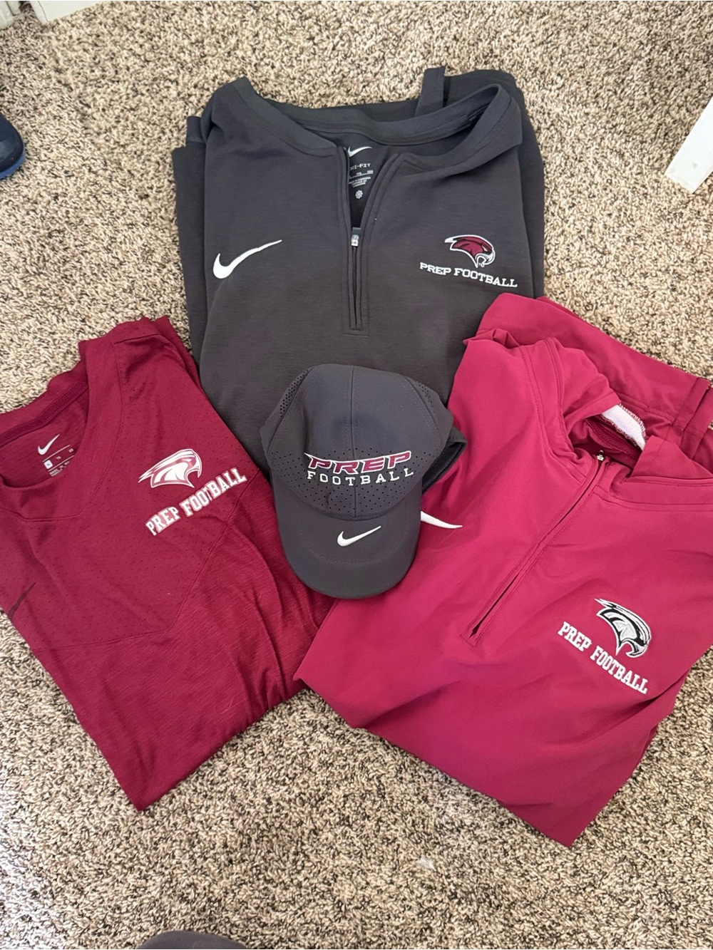 Nike Men's Prep Football Bundle